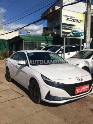 Xe Hyundai Elantra 1.6 AT Đặc biệt 2023