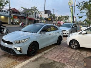 Xe Kia Cerato 1.6 MT 2019