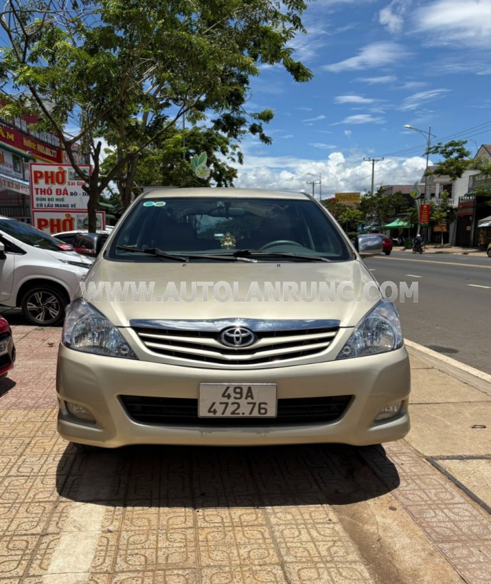 Toyota Innova G
