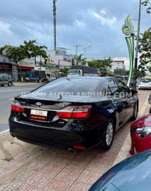 Xe Toyota Camry 2.0E 2015