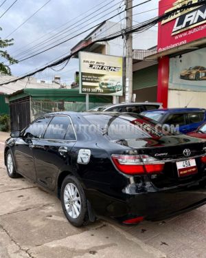 Xe Toyota Camry 2.0E 2015