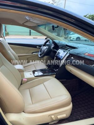 Xe Toyota Camry 2.0E 2015