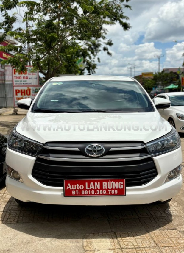 Toyota Innova 2.0E
