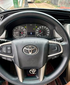 Xe Toyota Innova 2.0E 2018