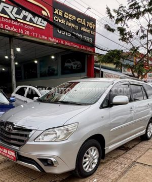 Xe Toyota Innova 2.0E 2014