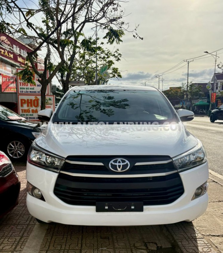 Toyota Innova 2.0E