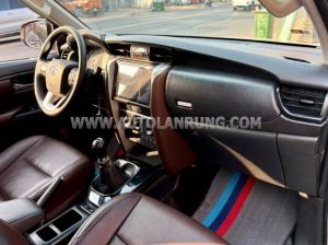 Xe Toyota Fortuner 2.4G 4x2 MT 2017