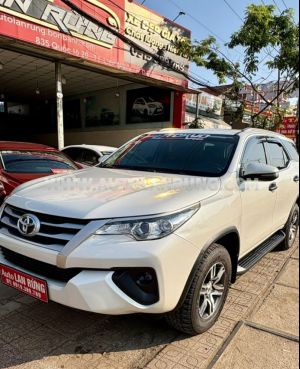 Xe Toyota Fortuner 2.4G 4x2 MT 2018