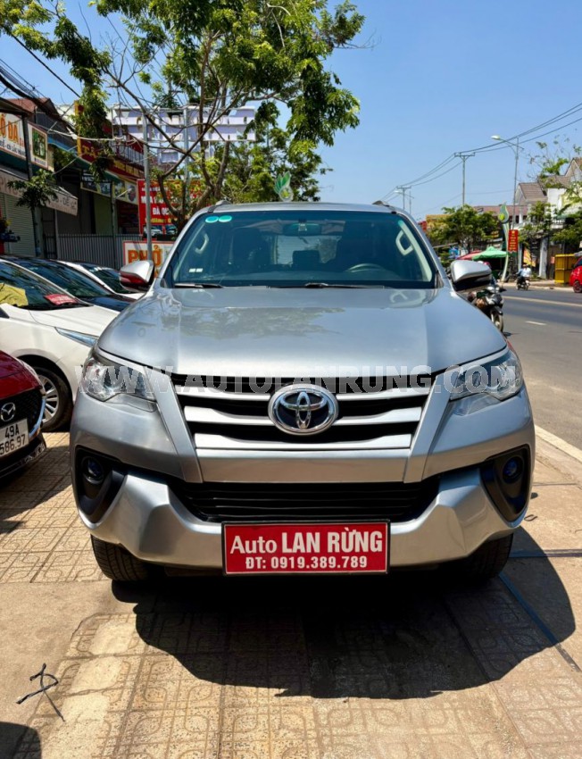 Toyota Fortuner 2.4G 4x2 MT