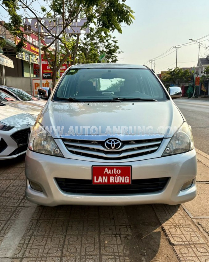 Toyota Innova G