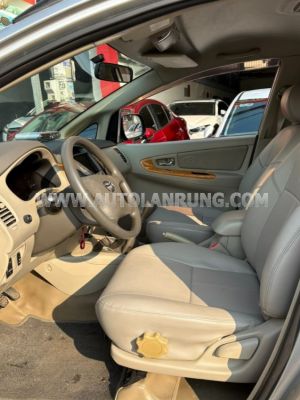 Xe Toyota Innova G 2010