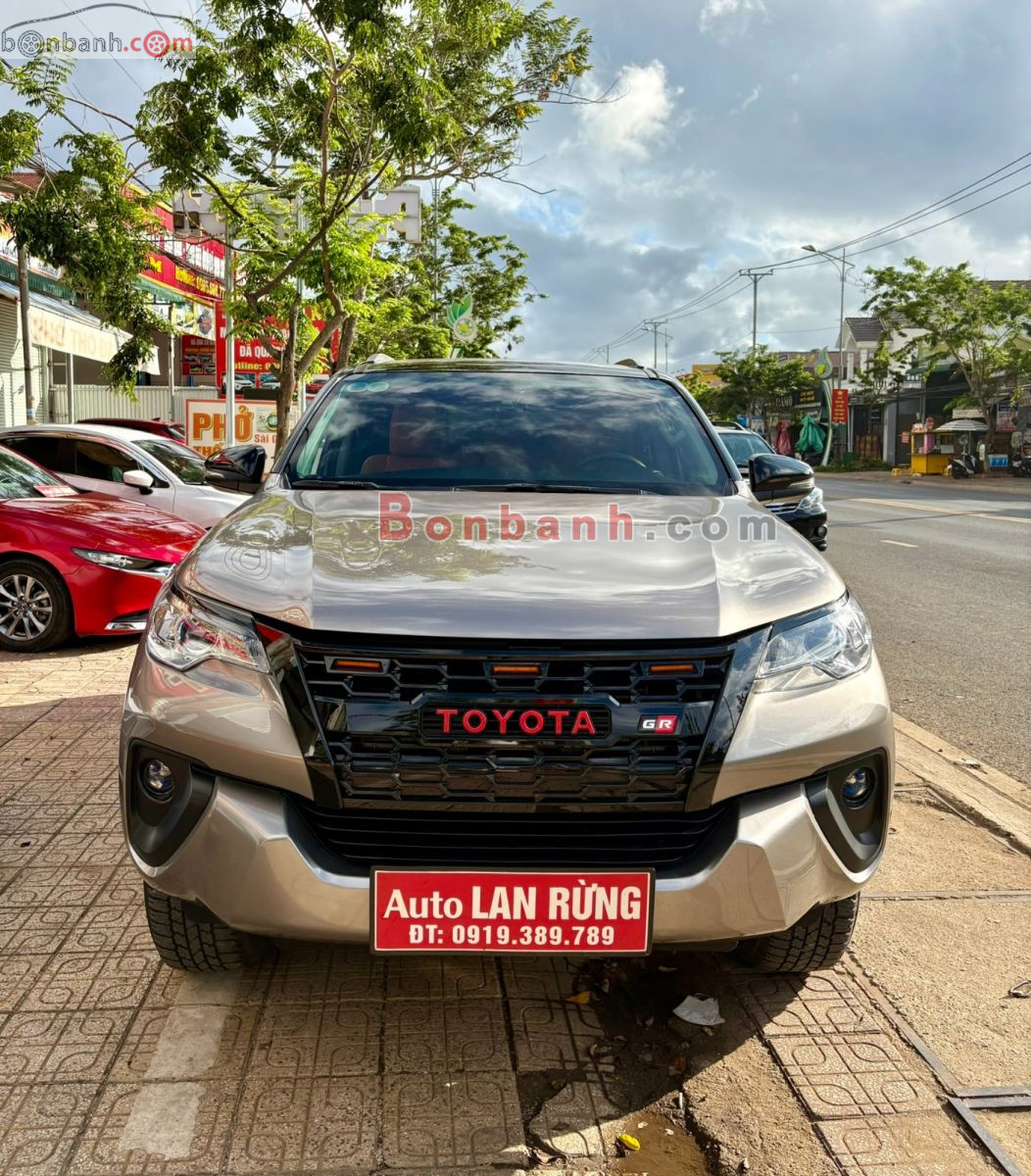 Toyota Fortuner 2.4G 4x2 MT