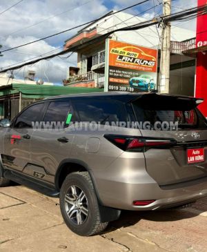 Xe Toyota Fortuner 2.4G 4x2 MT 2020