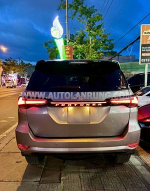 Xe Toyota Fortuner 2.4G 4x2 MT 2020
