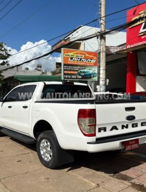 Xe Ford Ranger XLS 2.2L 4x2 MT 2020
