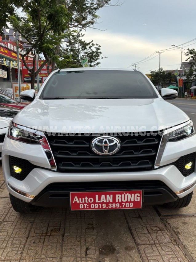 Toyota Fortuner 2.4L 4x2 AT