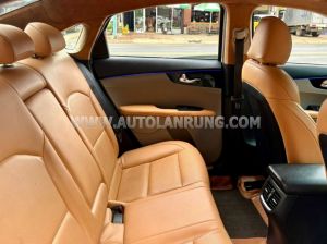 Xe Kia Cerato 1.6 AT Deluxe 2020