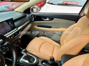 Xe Kia Cerato 1.6 AT Deluxe 2020