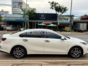 Xe Kia Cerato 1.6 AT Deluxe 2020