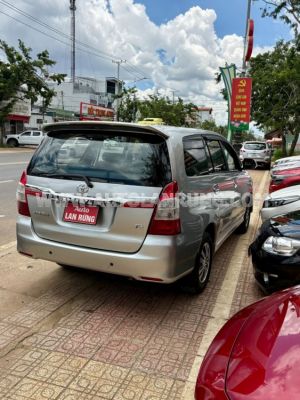Xe Toyota Innova 2.0E 2015