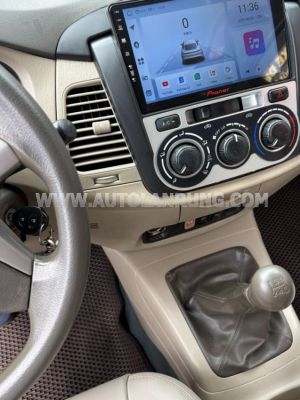 Xe Toyota Innova 2.0E 2015