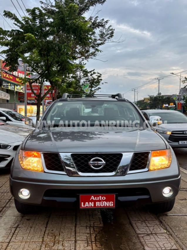 Nissan Navara XE 2.5AT 4WD