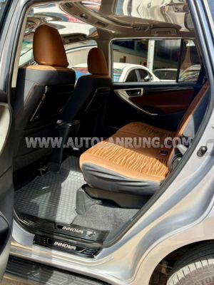 Xe Toyota Innova 2.0G 2019