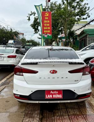 Xe Hyundai Elantra 1.6 MT 2019
