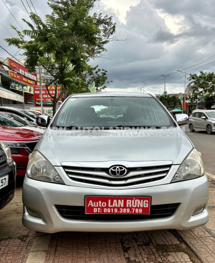 Toyota Innova G