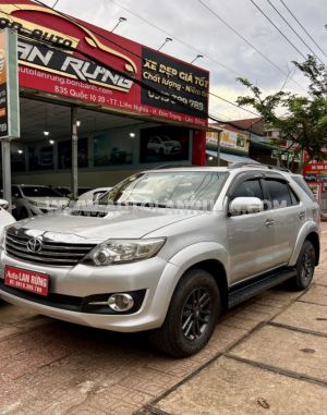 Xe Toyota Fortuner 2.5G 2015