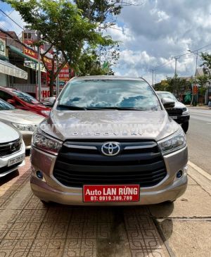 Xe Toyota Innova 2.0E 2018