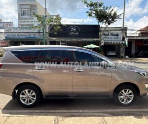 Xe Toyota Innova 2.0E 2018