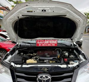 Xe Toyota Fortuner 2.4G 4x2 MT 2017