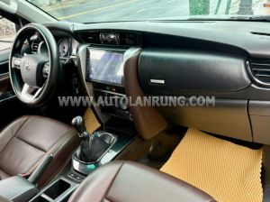 Xe Toyota Fortuner 2.4G 4x2 MT 2017