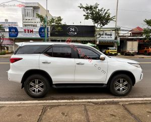 Xe Toyota Fortuner 2.4G 4x2 MT 2017