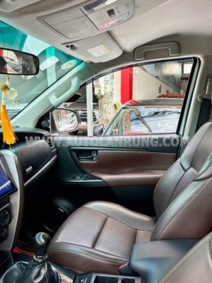 Xe Toyota Fortuner 2.4G 4x2 MT 2017