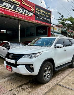 Xe Toyota Fortuner 2.4G 4x2 MT 2017