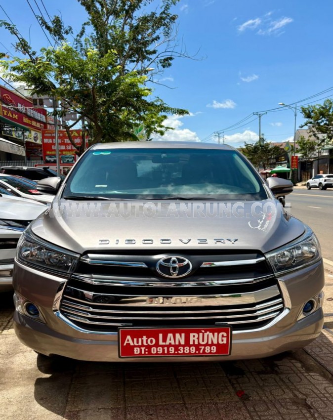 Toyota Innova 2.0E