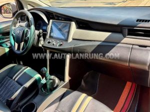 Xe Toyota Innova 2.0E 2019